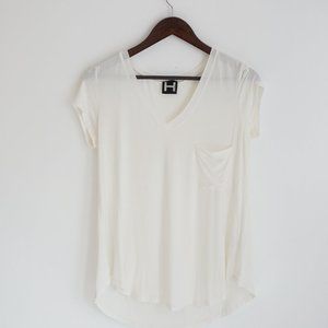 Lightweight Ivory V-Neck Tee Blouse Size S